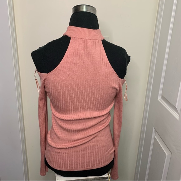 Urban Basics Flattering Chic Cut Off /Cold Shoulder Shoulder LongSleeve Top - Picture 6 of 14